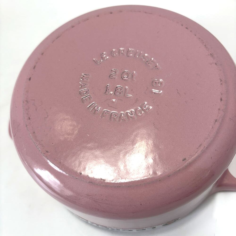 Le Creuset Cocotte Ronde 18cm Shell Pink Light Gold Knob 1.8L Made in France - Picture 10 of 10